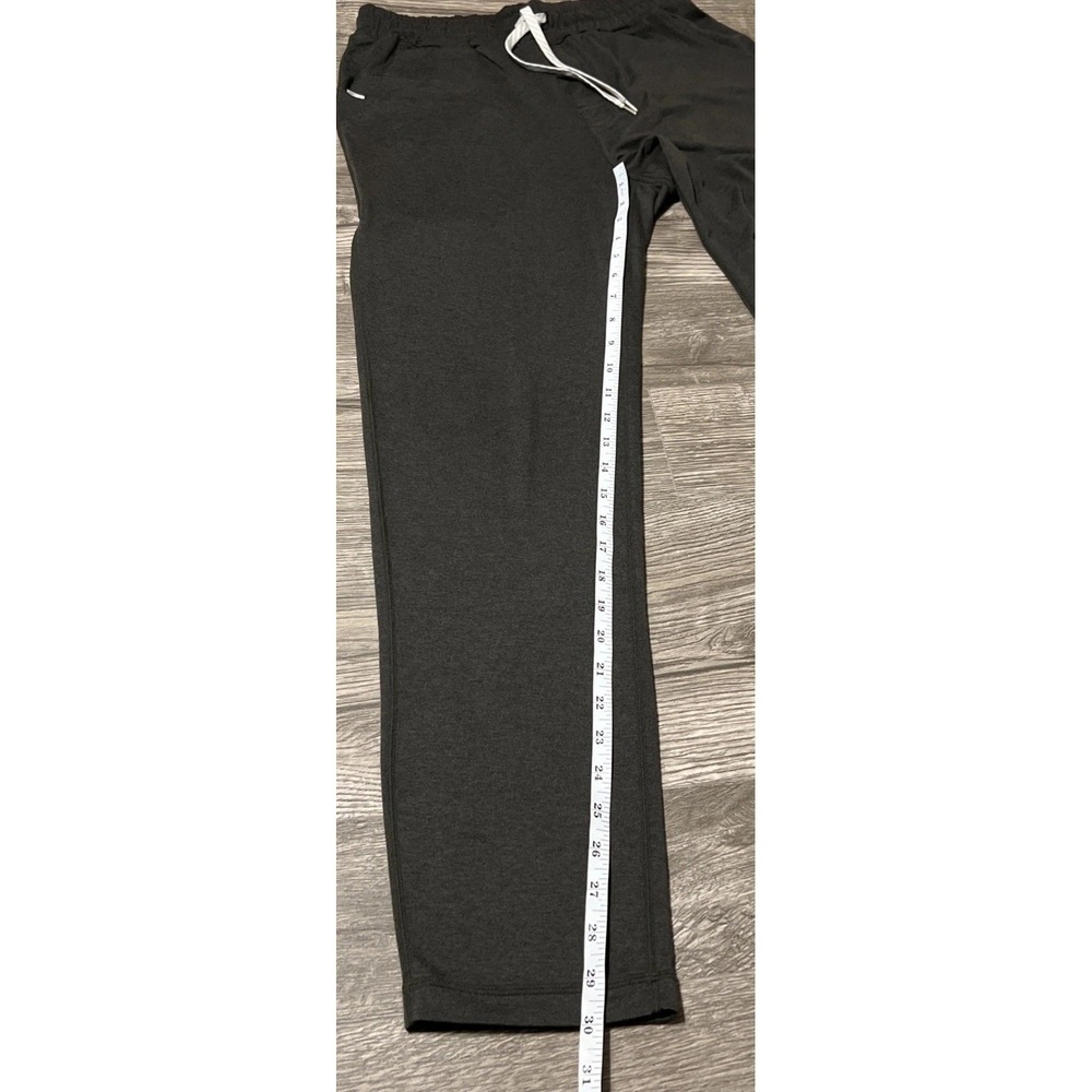 Vuori Men's Ponto Performance Pant 30" Size Medium (28x30) Heathered Olive - Picture 7 of 10